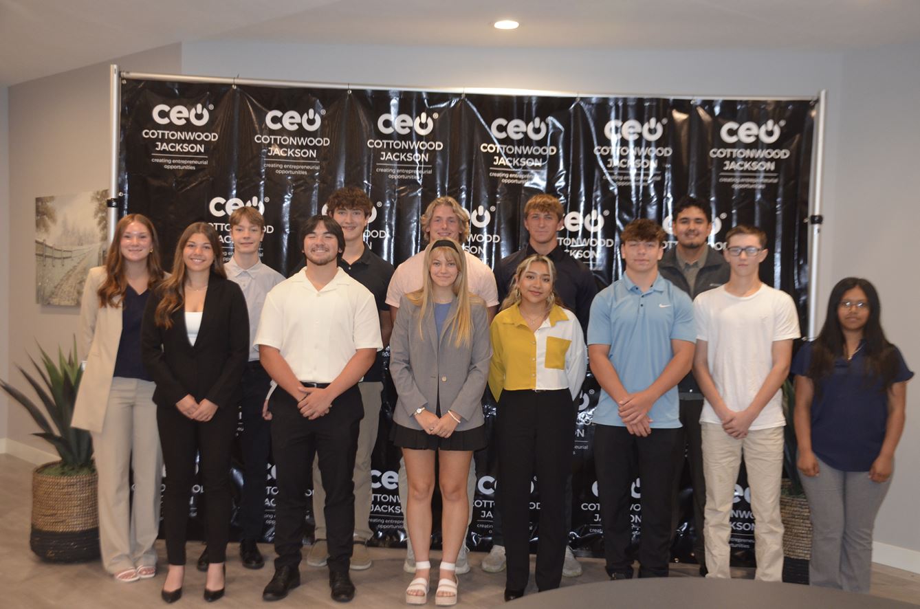 Cottonwood Jackson CEO Class Photo